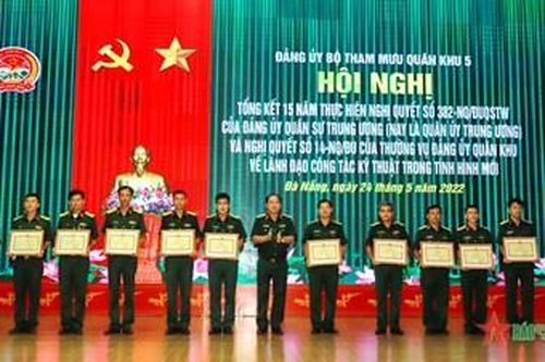 Đảng ủy Bộ tham mưu Quân khu 5: Tổng kết 15 năm thực hiện Nghị quyết 382