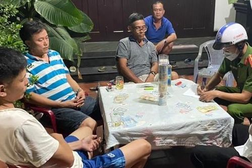 Công an phường phá án