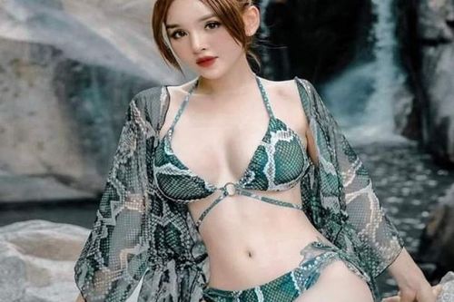 2 người đẹp áo dài Sài thành lại nóng bỏng khi diện áo tắm