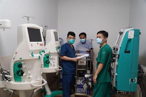 Đồng hành cùng người bệnh