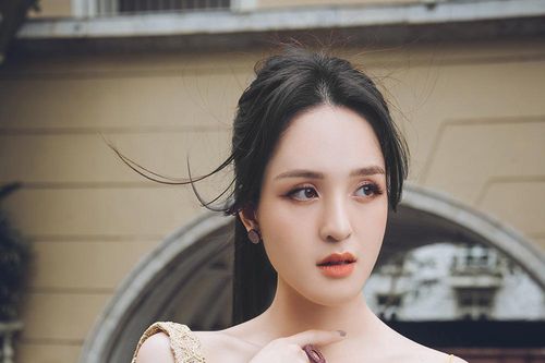 Á hậu Hoàng Anh lần đầu hé lộ về hành trình 'sóng gió' khi thi Hoa hậu Trái đất cách đây 1 thập kỷ