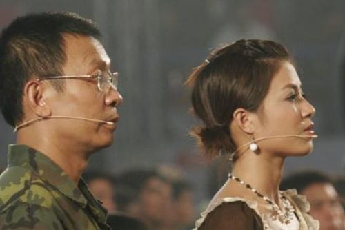 BTV Hoàng Linh ngậm ngùi nói lời 'chia tay' chương trình 'Chúng tôi là chiến sĩ'