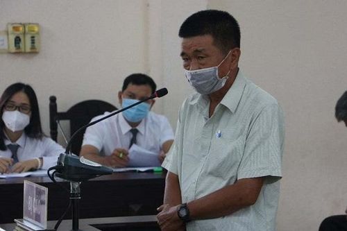 Cấu kết lập khống hồ sơ, giám đốc trung tâm GDTX cùng 5 thuộc cấp lĩnh án