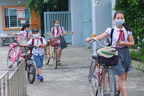Thi vào lớp 6 chuyên Ams ngày 25/6/2022