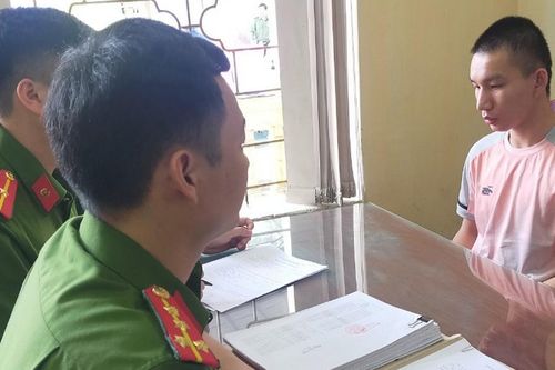 Trộm tiền trong tài khoản của bố, nam sinh ở Thanh Hóa rơi vào vòng lao lý