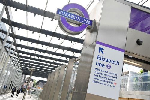 Siêu dự án đường sắt tại London khai trương sau nhiều lần 'lỡ hẹn'