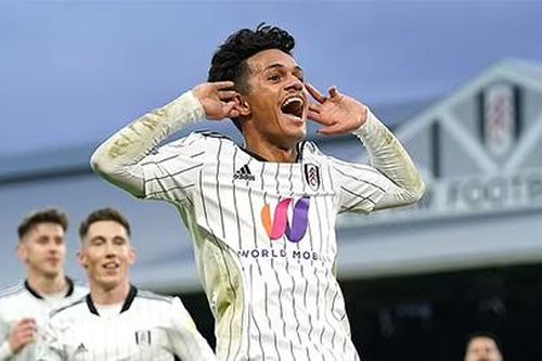 Liverpool chiêu mộ tân binh đầu tiên, tiền vệ Fabio Carvalho