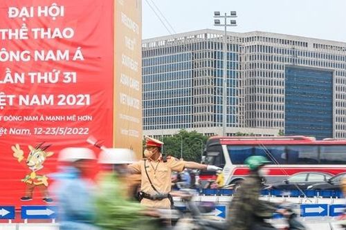CSGT Hà Nội xử phạt hơn 5.000 lái xe vi phạm trong dịp SEA Games 31
