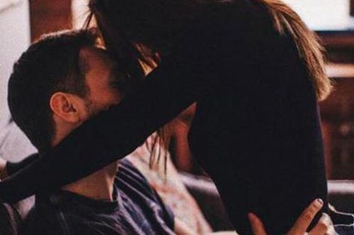 Cuộc sống vợ chồng sẽ hạnh phúc hơn nếu làm 8 điều này mỗi ngày