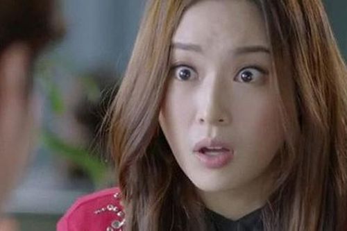 Mẹ chồng bỗng có nhân tình mới sau nhiều năm ở vậy, danh tính của người đàn ông càng sốc nặng