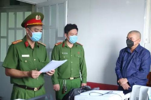 Vợ chồng giám đốc Công ty Địa ốc Tường Hy Quân bị bắt
