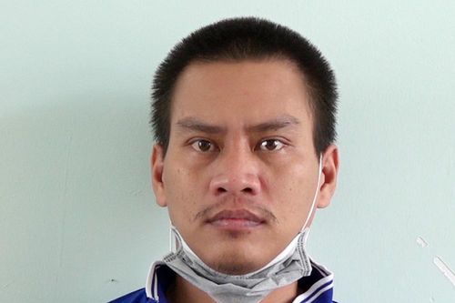 Dùng súng khống chế mẹ vợ, con rể bị khởi tố 3 tội danh