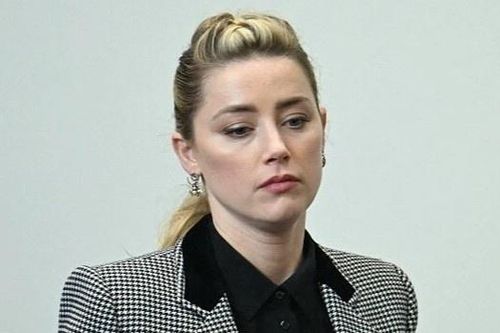 Phía Johnny Depp: 'Amber Heard không thể so sánh được với Gal Gadot'