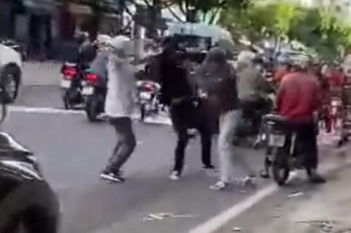 Xô xát sau va chạm giao thông ở TP.HCM