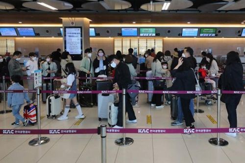 Hàn Quốc nối lại hơn 100 chuyến bay quốc tế, nỗ lực phục hồi nền kinh tế