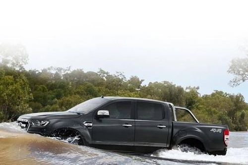 Loạt ô tô lội nước tốt nhất tại Việt Nam