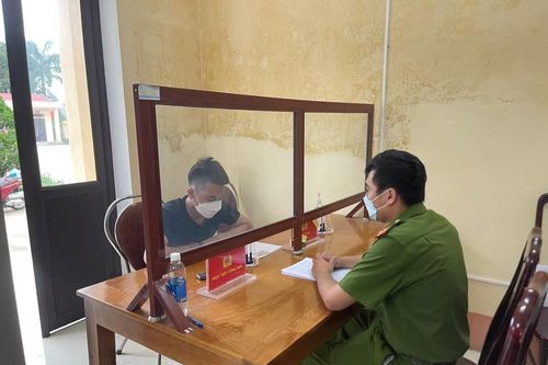 Xử lý đối tượng lồng ghép tiếng CSGT nổ súng khi làm nhiệm vụ