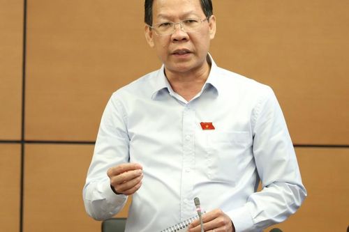 Chủ tịch TP.HCM trăn trở khi bác sĩ từ 'người hùng' thành sai phạm vì mua sắm thiết bị