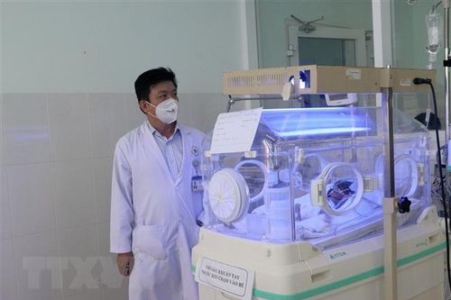 Bắt tạm giam giám đốc bệnh viện Đa khoa tỉnh Vĩnh Long