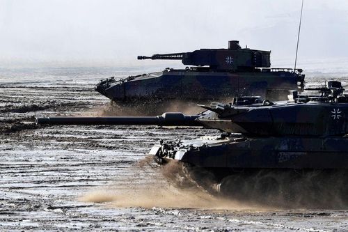 Ba Lan bất đồng với Đức về viện trợ xe tăng cho Ukraine