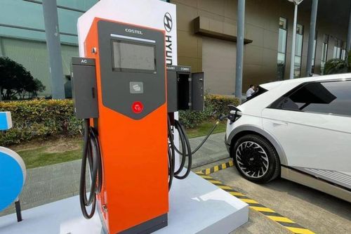 Hyundai đặt trạm sạc đầu tiên tại trung tâm thương mại ở Malaysia