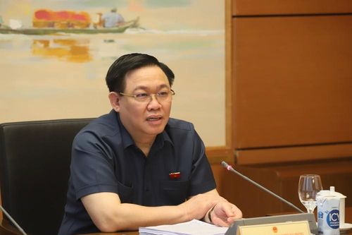 Chủ tịch Quốc hội: Cần tìm giải pháp mới giải quyết những vấn đề đã cũ