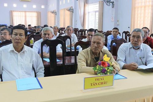 Ban Tôn giáo tỉnh An Giang tổ chức tập huấn pháp luật về tín ngưỡng, tôn giáo