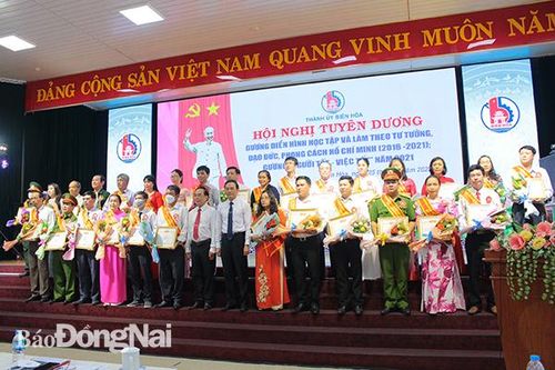 TP.Biên Hòa: Tuyên dương 368 gương điển hình tiêu biểu
