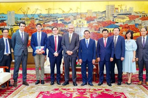 Chủ tịch UBND thành phố Hải Phòng tiếp xã giao Đại sứ Pháp tại Việt Nam