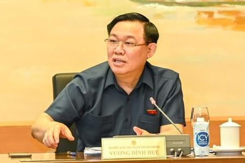 Thể chế không vướng, vì sao tiền vẫn không giải ngân được?
