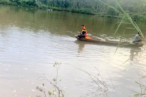 Đắk Nông: Học sinh lớp 8 tử vong dưới hồ nước
