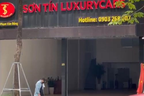 Showroom trống trơn sau phản ánh bán xe nhập khẩu dạng biếu tặng