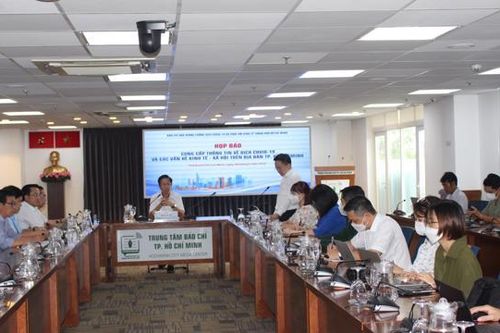 TP Hồ Chí Minh: Tiêm vaccine phòng Covid-19 hết hạn cho trẻ có an toàn?
