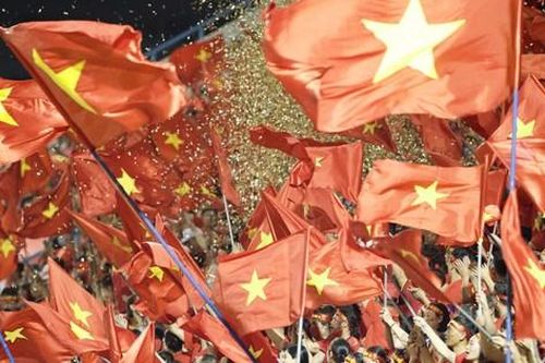 Cờ đỏ sao vàng và khát vọng Việt Nam