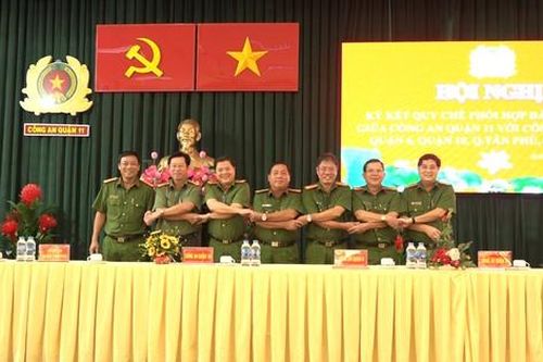 TPHCM: Công an 6 quận ký kết phối hợp đảm bảo an ninh trật tự