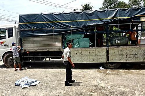Long An kịp thời phát hiện, ngăn chặn khoảng 50 tấn hàng hóa nghi nhập lậu