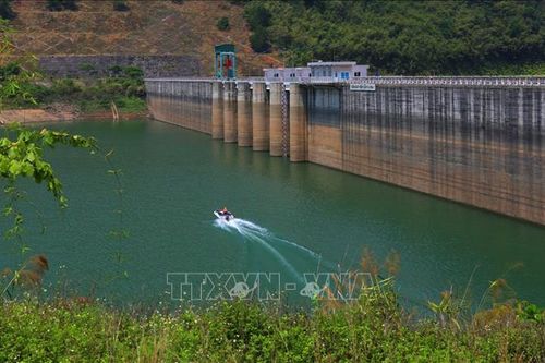 Lâm Đồng: Xử phạt 500 triệu đồng hai đối tượng chiếm đất lòng hồ thủy điện