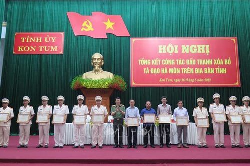 Quyết liệt đấu tranh xóa bỏ tà đạo Hà Mòn