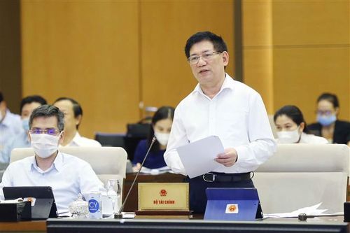 Bộ trưởng Bộ Tài chính nói về lô khẩu trang tài trợ chống dịch 'mắc kẹt' 6 tháng