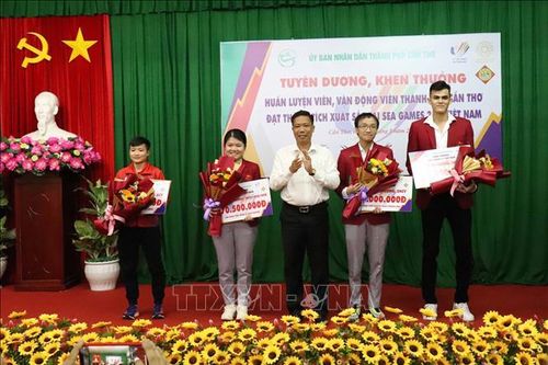 Tuyên dương vận động viên của Cần Thơ đạt thành tích xuất sắc tại SEA Games 31