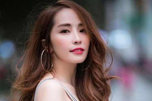 'Cá sấu chúa' Quỳnh Nga hậu ly hôn: Nhan sắc ngày càng thăng hạng, tình duyên 'mập mờ'