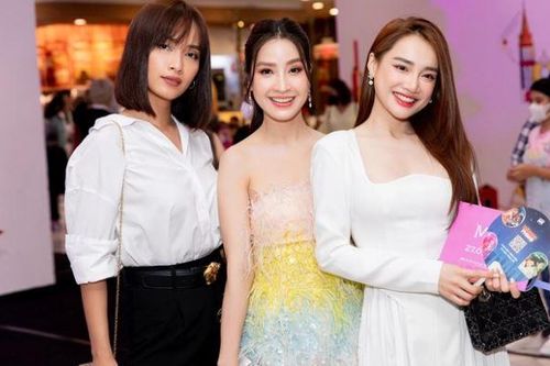 Hội mẹ bỉm Nhã Phương - Thiên An đọ dáng siêu xinh, sao nhí Chu Diệp Anh nổi bần bật ở thảm đỏ Maika