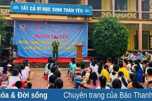 Tuyên truyền phòng, chống đuối nước và Luật Giao thông đường bộ cho học sinh