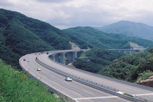 Quảng Ninh đầu tư làm 50 km đường nối TP Hạ Long tới Lạng Sơn