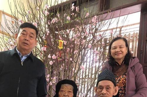 Bố chồng chị