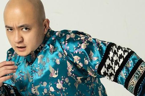 NTK Cao Minh Tiến tự làm mẫu bộ sưu tập mới, khuyên hãy tự tin dù khiêm tốn chiều cao
