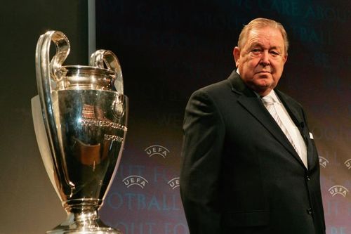 UEFA Champions League và khúc cua lịch sử