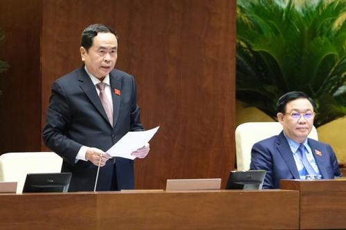 Thi đua, khen thưởng, nên 'thành tích đến đâu khen thưởng đến đó'