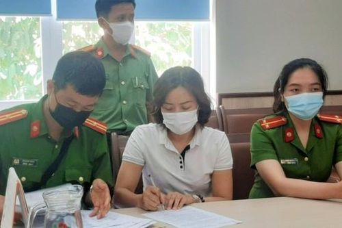 Cận cảnh khám xét nơi làm việc Giám đốc CDC Đắk Lắk