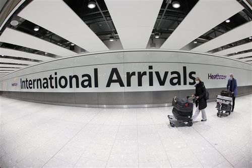 Anh: Hãng hàng không EasyJet hủy 200 chuyến bay do vấn đề về mạng
